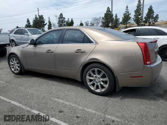 2008 Cadillac CTS RWD z VIN 1G6DV57V380157988, wystawiony jako Copart lot #55927515 z przebiegiem 128 171 mil mil oraz Czysty tytuł • Clean title. Historia ofert i sprzedaży dostępna na DreamBid. Obrazek 2.