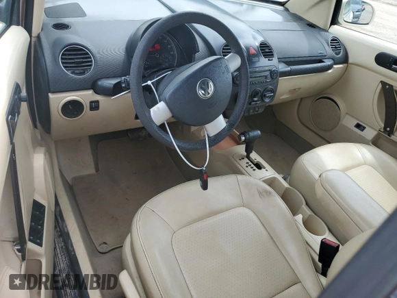 2007 Volkswagen Beetle z VIN 3VWRF31Y97M422610, wystawiony jako Copart lot #58707345 z przebiegiem 55 486 mil mil oraz Szkoda całkowita • Salvage title. Historia ofert i sprzedaży dostępna na DreamBid. Obrazek 8.