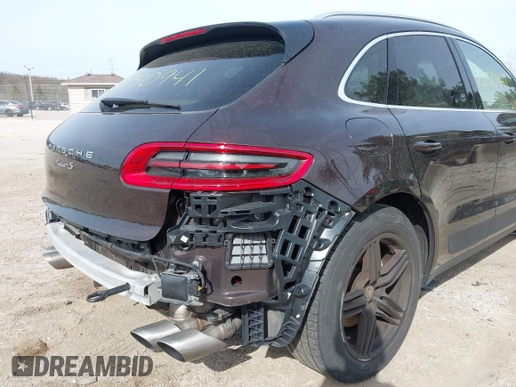 2016 Porsche Macan S with VIN WP1AB2A57GLB53955, listed as a IAAI auction lot 42150941 with 82,613 mi miles and . Bid and sale history available at DreamBid. Image 18.