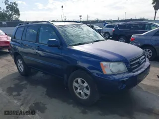 2002 Toyota Highlander with VIN JTEGF21AX20045168, listed as a IAAI auction lot 41700807 with 219,011 mi miles. Bid and sale history available at carsss.com. Image 1.