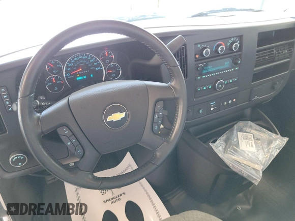 2022 Chevrolet Express Cargo z VIN 1GCWGAFP0N1263543, wystawiony jako IAAI lot #42841729 z przebiegiem 20 019 mil mil oraz . Historia ofert i sprzedaży dostępna na DreamBid. Obrazek 19.