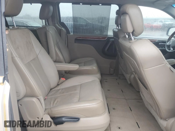 2016 Chrysler Town & Country Limited Platinum with VIN 2C4RC1GG0GR127855, listed as a Copart auction lot 44251255 with 159,510 mi miles and Clean Title. Bid and sale history available at carsss.com. Image 10.