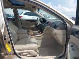 2002 Lexus ES 300 with VIN JTHBF30G620080962, listed as a IAAI auction lot 42013947 with 192,509 mi miles and . Bid and sale history available at DreamBid. Image 5.