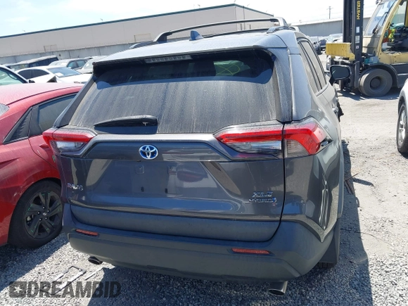 2020 Toyota RAV4 Hybrid XLE with VIN 2T3RWRFV5LW058103, listed as a IAAI auction lot 42665299 with 112,634 mi miles and . Bid and sale history available at DreamBid. Image 17.