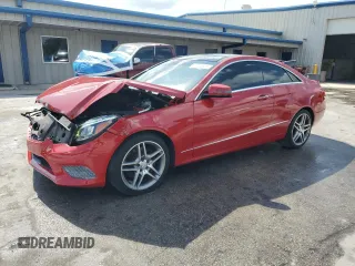 2014 Mercedes-Benz E 350 z VIN WDDKJ5KB2EF224463, wystawiony jako Copart lot #57806985 z przebiegiem 69 980 mil mil oraz Szkoda całkowita • Salvage title. Historia ofert i sprzedaży dostępna na DreamBid. Obrazek 1.