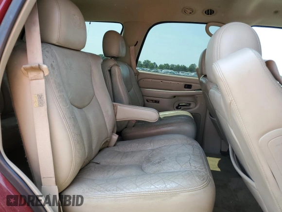2004 Cadillac Escalade z VIN 1GYEK63N24R251463, wystawiony jako Copart lot #59404565 z przebiegiem 215 203 mil mil oraz Czysty tytuł • Clean title. Historia ofert i sprzedaży dostępna na DreamBid. Obrazek 11.
