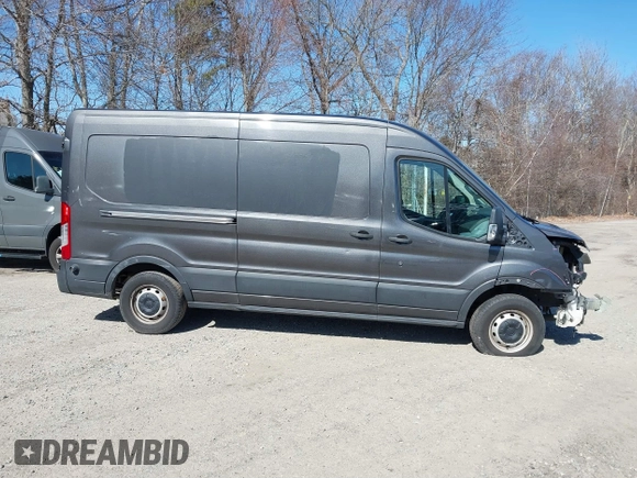 2019 Ford Transit with VIN 1FTYR2CM0KKB17829, listed as a IAAI auction lot 41726498 with 116,045 mi miles. Bid and sale history available at carsss.com. Image 11.
