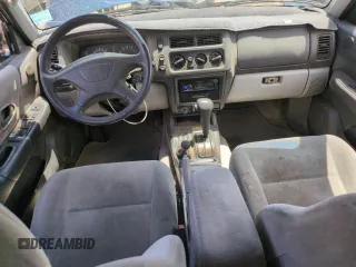 2001 Mitsubishi Montero ES z VIN JA4MT21H81P001568, wystawiony jako Copart lot #57666105 z przebiegiem 203 228 mil mil oraz Szkoda całkowita • Salvage title. Historia ofert i sprzedaży dostępna na DreamBid. Obrazek 8.
