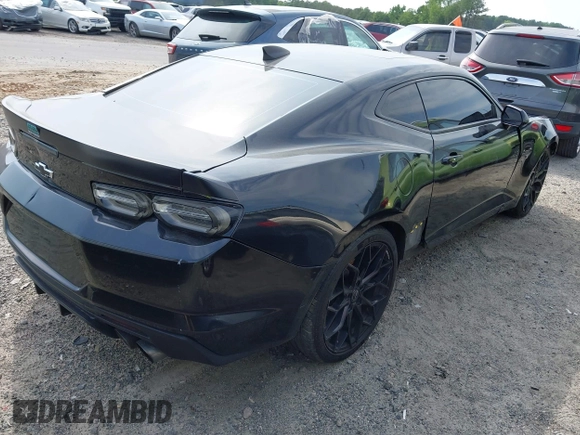 2019 Chevrolet Camaro 1LT z VIN 1G1FA1RX1K0127249, wystawiony jako IAAI lot #42240323 z przebiegiem 69 945 mil mil oraz . Historia ofert i sprzedaży dostępna na DreamBid. Obrazek 4.