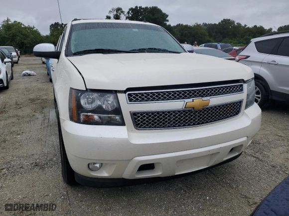 2013 Chevrolet Avalanche LTZ with VIN 3GNMCGE0XDG368091, listed as a Copart auction lot 73945984 with 0 mi miles and Salvage Title. Bid and sale history available at carsss.com. Image 5.