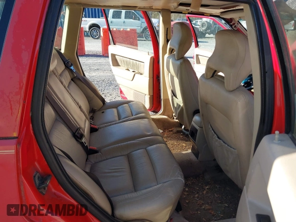 1996 Volvo 850 с VIN YV1LW554XT2220673, выставлен на аукционе IAAI как лот 42041457 с пробегом 217 638 миль миль и . История ставок и продаж доступна на DreamBid. Изображение 8.