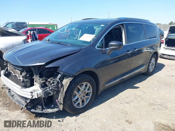 2020 Chrysler Pacifica Touring L z VIN 2C4RC1BG4LR230598, wystawiony jako IAAI lot #41782052 z przebiegiem 184 093 mil mil oraz . Historia ofert i sprzedaży dostępna na DreamBid. Obrazek 2.