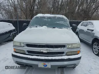 2001 Chevrolet Tahoe LT with VIN 1GNEK13T01J287838, listed as a IAAI auction lot 41551502 with 145,730 mi miles. Bid and sale history available at carsss.com. Image 6.