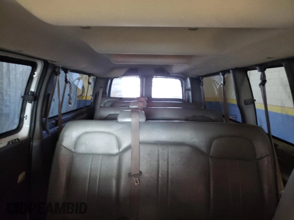 2022 Chevrolet Express Passenger LS with VIN 1GAZGNFP2N1295097, listed as a Copart auction lot 42342675 with 39,207 mi miles and Clean title. Bid and sale history available at DreamBid. Image 10.