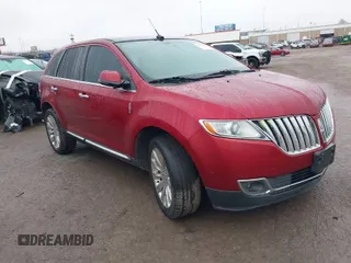 2014 Lincoln MKX with VIN 2LMDJ6JK3EBL09582, listed as a IAAI auction lot 41520611 with 157,022 mi miles. Bid and sale history available at carsss.com. Image 1.