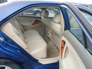 2008 Toyota Camry LE z VIN 4T1BK46K88U069070, wystawiony jako IAAI lot #40885342 z przebiegiem 156 036 mil mil oraz . Historia ofert i sprzedaży dostępna na DreamBid. Obrazek 8.