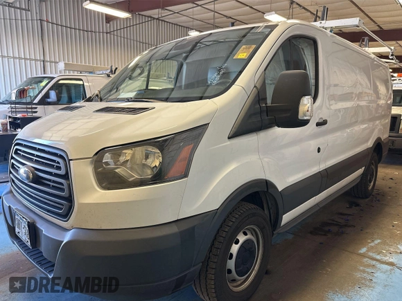 2018 Ford Transit z VIN 1FTYR1YM2JKB43849, wystawiony jako IAAI lot #42642845 z przebiegiem 106 463 mil mil oraz . Historia ofert i sprzedaży dostępna na DreamBid. Obrazek 19.