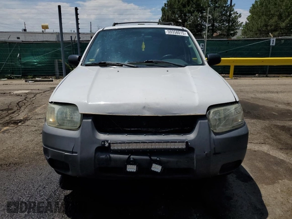 2004 Ford Escape XLS with VIN 1FMCU92114DA15564, listed as a Copart auction lot 59358015 with 186,135 mi miles and Salvage title. Bid and sale history available at DreamBid. Image 5.