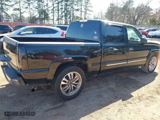 2006 Chevrolet Silverado 1500 LT1 with VIN 2GCEC13T461248659, listed as a IAAI auction lot 41700376 with 179,393 mi miles. Bid and sale history available at carsss.com. Image 4.