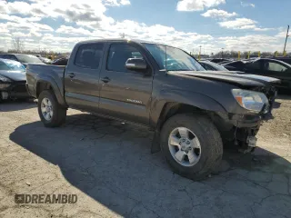2014 Toyota Tacoma with VIN 5TFLU4EN5EX091732, listed as a Copart auction lot 48037265 with 301,510 mi miles and Clean Title. Bid and sale history available at carsss.com. Image 4.