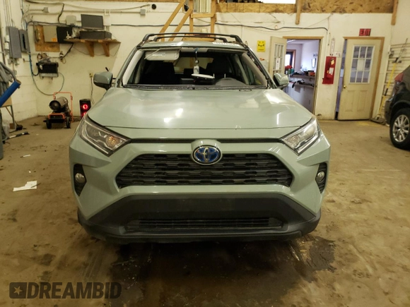 2019 Toyota RAV4 with VIN DPSMN17918, listed as a Copart auction lot 42574364 with 17,990 mi miles and . Bid and sale history available at DreamBid. Image 5.