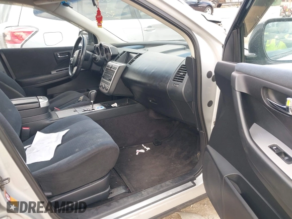 2006 Nissan Murano SL z VIN JN8AZ08W36W505317, wystawiony jako IAAI lot #42023024 z przebiegiem 146 427 mil mil oraz . Historia ofert i sprzedaży dostępna na DreamBid. Obrazek 5.