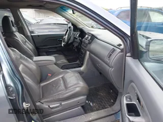 2005 Honda Pilot EX-L z VIN 5FNYF18695B043728, wystawiony jako IAAI lot #42301886 z przebiegiem 237 174 mil mil oraz . Historia ofert i sprzedaży dostępna na DreamBid. Obrazek 5.
