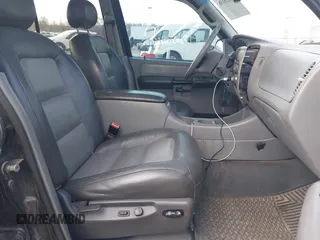 2003 Ford Explorer Sport Trac XLS z VIN 1FMZU77EX3UB99153, wystawiony jako IAAI lot #42029196 z przebiegiem Nie podano mil oraz . Historia ofert i sprzedaży dostępna na DreamBid. Obrazek 5.