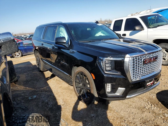 2021 GMC Yukon XL Denali with VIN 1GKS2JKL8MR448914, listed as a Copart auction lot 77871723 with 0 mi miles and Salvage Title. Bid and sale history available at carsss.com. Image 4.