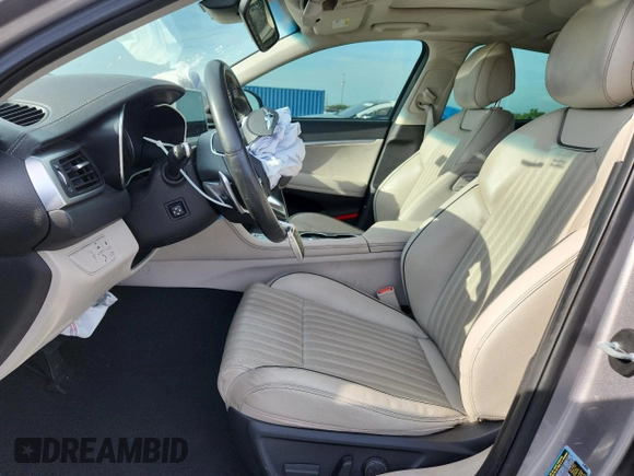 2020 Genesis G70 2.0T with VIN KMTG34LA5LU051106, listed as a Copart auction lot 60552345 with 45,427 mi miles and Non repairable. Bid and sale history available at DreamBid. Image 7.