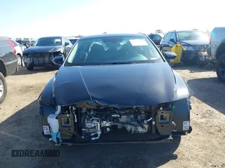 2024 Hyundai Elantra SE with VIN KMHLL4DG5RU842031, listed as a IAAI auction lot 41814198 with 6,038 mi miles and . Bid and sale history available at DreamBid. Image 6.