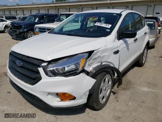 2017 Ford Escape S with VIN 1FMCU0F73HUB77101, listed as a Copart auction lot 61997753 with 43,660 mi miles and Salvage Title. Bid and sale history available at carsss.com. Image 1.