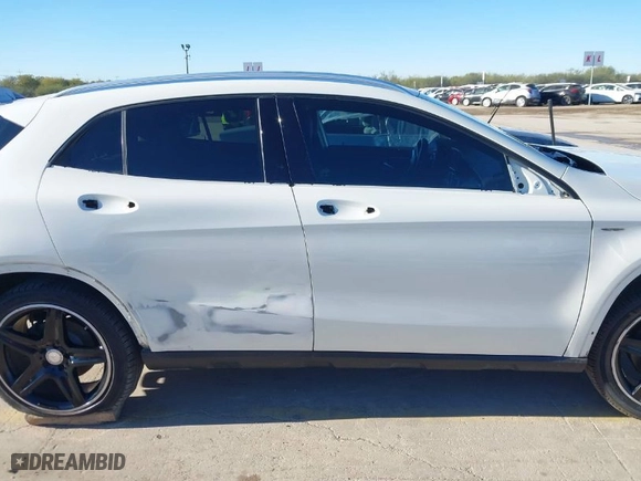 2015 Mercedes-Benz GLA-Class GLA 250 with VIN WDCTG4GB0FJ037604, listed as a IAAI auction lot 41035114 with NaN miles. Bid and sale history available at carsss.com. Image 14.