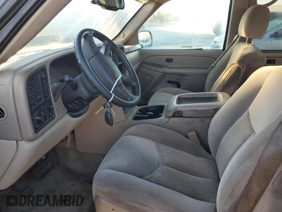2005 Chevrolet Suburban LS with VIN 3GNFK16Z55G159557, listed as a Copart auction lot 77632254 with 317,671 mi miles and Clean Title. Bid and sale history available at carsss.com. Image 7.