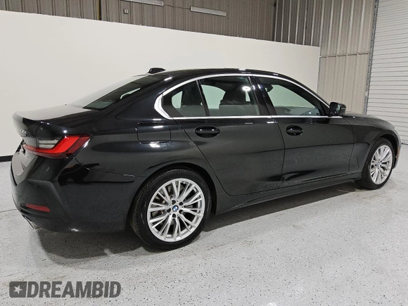 2024 BMW 3 Series 330i xDrive with VIN 3MW89FF00R8E67499, listed as a Copart auction lot 54630045 with 23,935 mi miles and Clean Title. Bid and sale history available at carsss.com. Image 3.