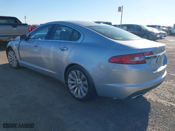 2009 Jaguar XF Premium Luxury with VIN SAJWA06B49HR13828, listed as a IAAI auction lot 41214648 with NaN miles. Bid and sale history available at carsss.com. Image 3.