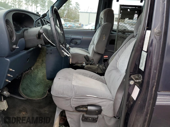 1999 Ford Econoline Cargo with VIN 1FDRE14W8XHA94374, listed as a Copart auction lot 84202274 with 121,869 mi miles and Clean Title. Bid and sale history available at carsss.com. Image 7.