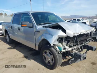 2012 Ford F-150 XL with VIN 1FTFW1CFXCKD19798, listed as a IAAI auction lot 40895154 with 196,917 mi miles. Bid and sale history available at carsss.com. Image 1.