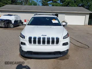 2016 Jeep Cherokee Latitude with VIN 1C4PJMCB7GW371955, listed as a IAAI auction lot 42562529 with 111,826 mi miles and . Bid and sale history available at DreamBid. Image 12.