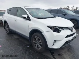 2018 Toyota RAV4 XLE with VIN JTMWFREVXJJ202406, listed as a IAAI auction lot 41789165 with NaN miles. Bid and sale history available at carsss.com. Image 1.