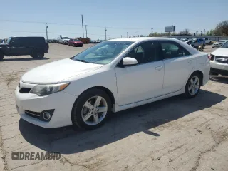 2014 Toyota Camry L with VIN 4T1BF1FK2EU787759, listed as a Copart auction lot 52048225 with 93,047 mi miles and Salvage Title. Bid and sale history available at carsss.com. Image 1.
