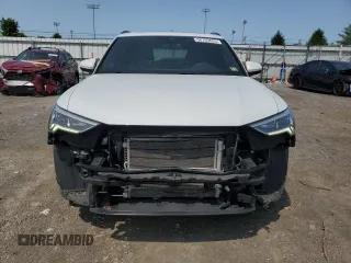2022 Audi Q3 S line Premium Plus with VIN WA1EECF34N1058134, listed as a Copart auction lot 58793655 with 49,220 mi miles and Salvage title. Bid and sale history available at DreamBid. Image 5.