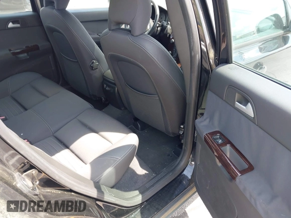 2007 Volvo S40 2.4L with VIN YV1MS382672306082, listed as a IAAI auction lot 42128332 with 146,439 mi miles. Bid and sale history available at carsss.com. Image 8.