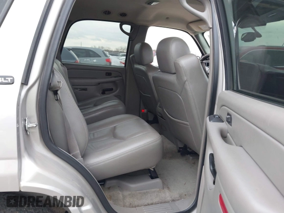 2004 GMC Yukon SLE z VIN 1GKEC13Z54J265434, wystawiony jako IAAI lot #41155633 z przebiegiem 331 908 mil mil oraz . Historia ofert i sprzedaży dostępna na DreamBid. Obrazek 8.