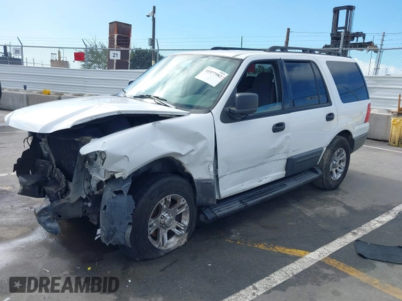 2006 Ford Expedition XLS with VIN 1FMPU13596LA38314, listed as a IAAI auction lot 41577982 with 154,752 mi miles. Bid and sale history available at carsss.com. Image 16.