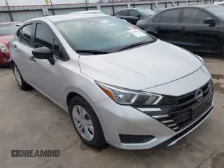 2024 Nissan Versa S with VIN 3N1CN8DV0RL884947, listed as a IAAI auction lot 41587418 with 33,466 mi miles. Bid and sale history available at carsss.com. Image 1.
