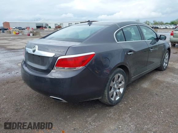 2013 Buick LaCrosse Leather z VIN 1G4GC5E38DF255922, wystawiony jako IAAI lot #41900015 z przebiegiem 103 733 mil mil oraz . Historia ofert i sprzedaży dostępna na DreamBid. Obrazek 4.