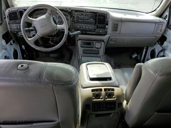 2002 GMC Yukon XL Denali with VIN 1GKFK66U72J181682, listed as a Copart auction lot 43570705 with 0 mi miles and Salvage Title. Bid and sale history available at carsss.com. Image 8.
