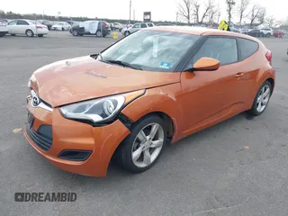 2013 Hyundai Veloster w/Black Int с VIN KMHTC6AD0DU122635, выставлен на аукционе IAAI как лот 41768900 с пробегом 110 358 миль миль и . История ставок и продаж доступна на DreamBid. Изображение 13.