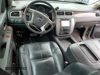 2013 GMC Sierra 1500 SLT with VIN 3GTP2WE79DG120737, listed as a Copart auction lot 51695995 with 118,809 mi miles and Salvage title. Bid and sale history available at DreamBid. Image 8.